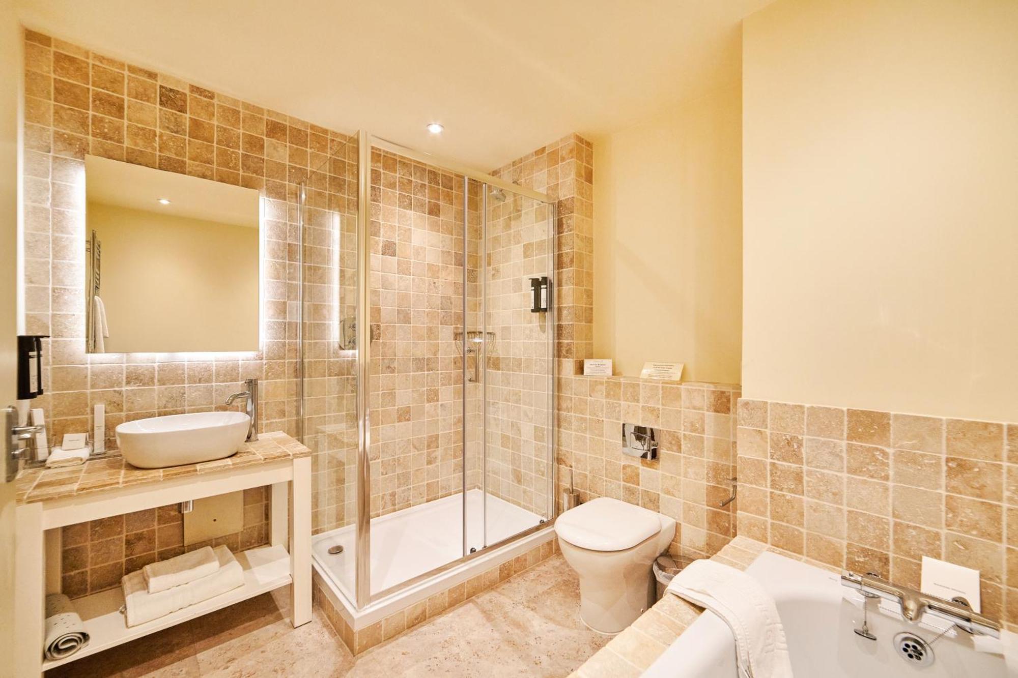 Comis Hotel & Golf Resort دوغلاس المظهر الخارجي الصورة